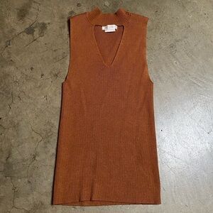 Sleeveless open front top